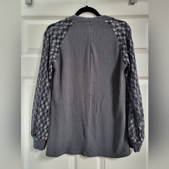 Womens Grey Waffle Knit Shirt With Lace Sleeves Size M - Picture 4 of 6